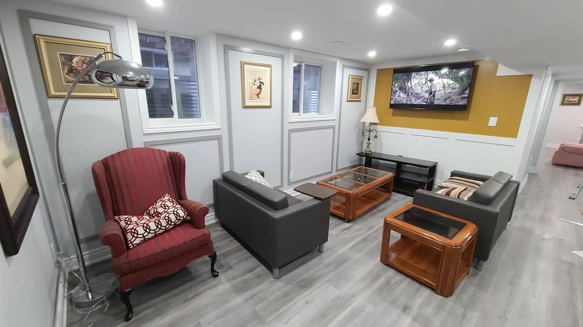 Luxury 2-Bedrooms Unit With Wifi, Ldr & Parking. Cambridge Canada