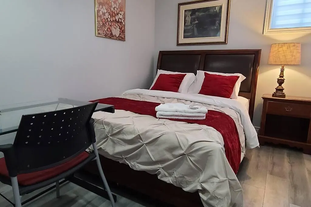 Apartment Luxury 2-Bedrooms Unit With Wifi, Ldr & Parking. Cambridge Canada